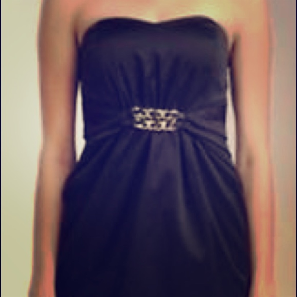 BCBG Strapless cocktail LBD w/ gold chain design